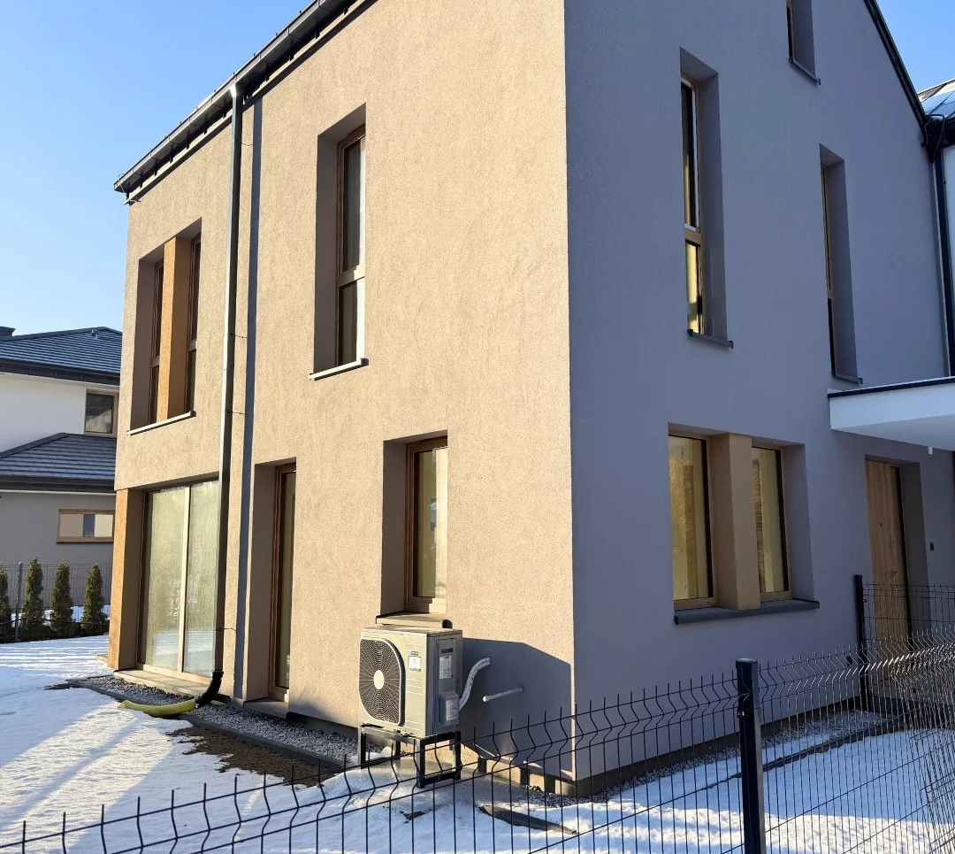 Montaż 5 pomp ciepła NIBE w domach na osiedlu Zakątek Romanowska w Łodzi