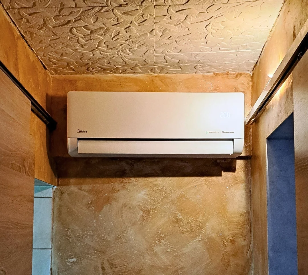 Montaż dwóch klimatyzacji typu split Midea w domu jednorodzinnym w Borkach